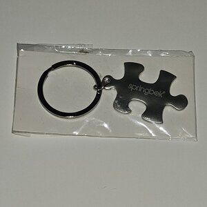 Springbok Silver Tone Brushed Metal Jigsaw Puzzle Piece Keychain NEVER USED